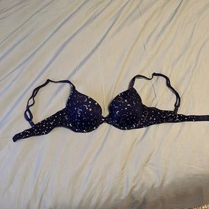 34B Victoria’s Secret LinedDemi Underwire Bra